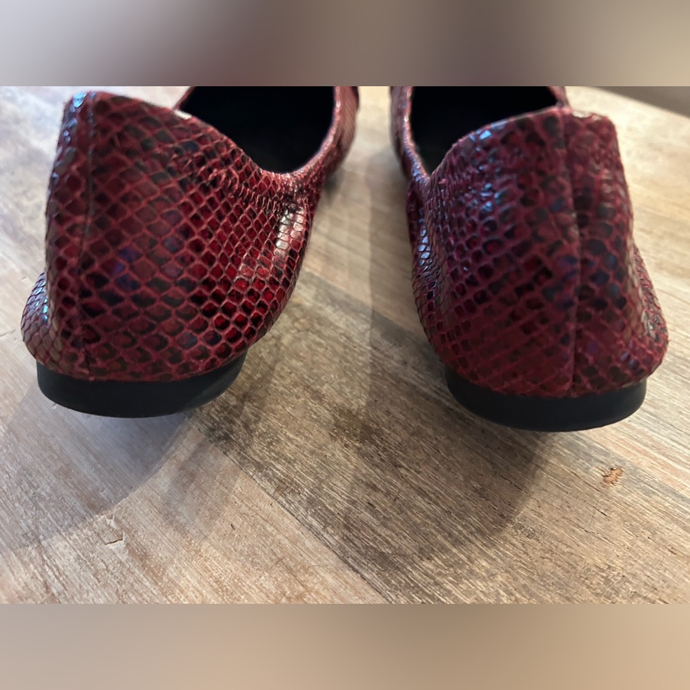 Ralph Lauren RLL Burgundy / Red Snakeskin Ballet Flat Slip On Shoe, Size 8.5 B - Picture 4 of 13